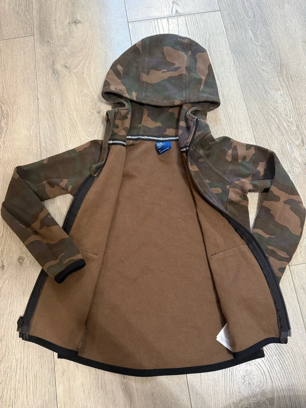 GAP zip up